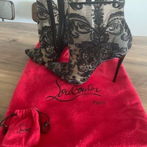 Limited edition, women’s Laboutin ankle boots like new. Size 36.